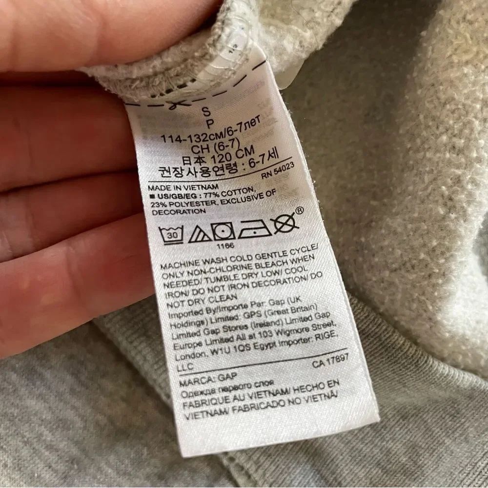 GAP Kids Girls Gray Hooded Sweatshirt with Pink Logo and Kangaroo Pocket 6-7 - Picture 9 of 9
